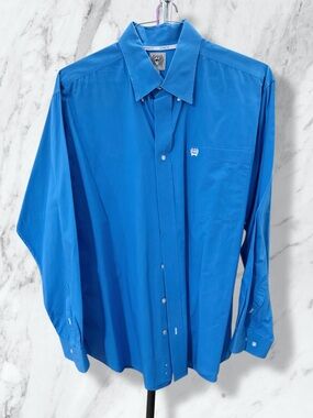 Cinch Men's Blue Long-Sleeve Button-Up Dress Shirt